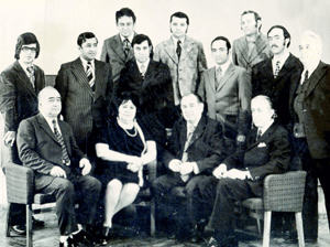 Şəfiqə Axundova tanınmış bəstəkarlarla birlikdə (1972-ci il)
