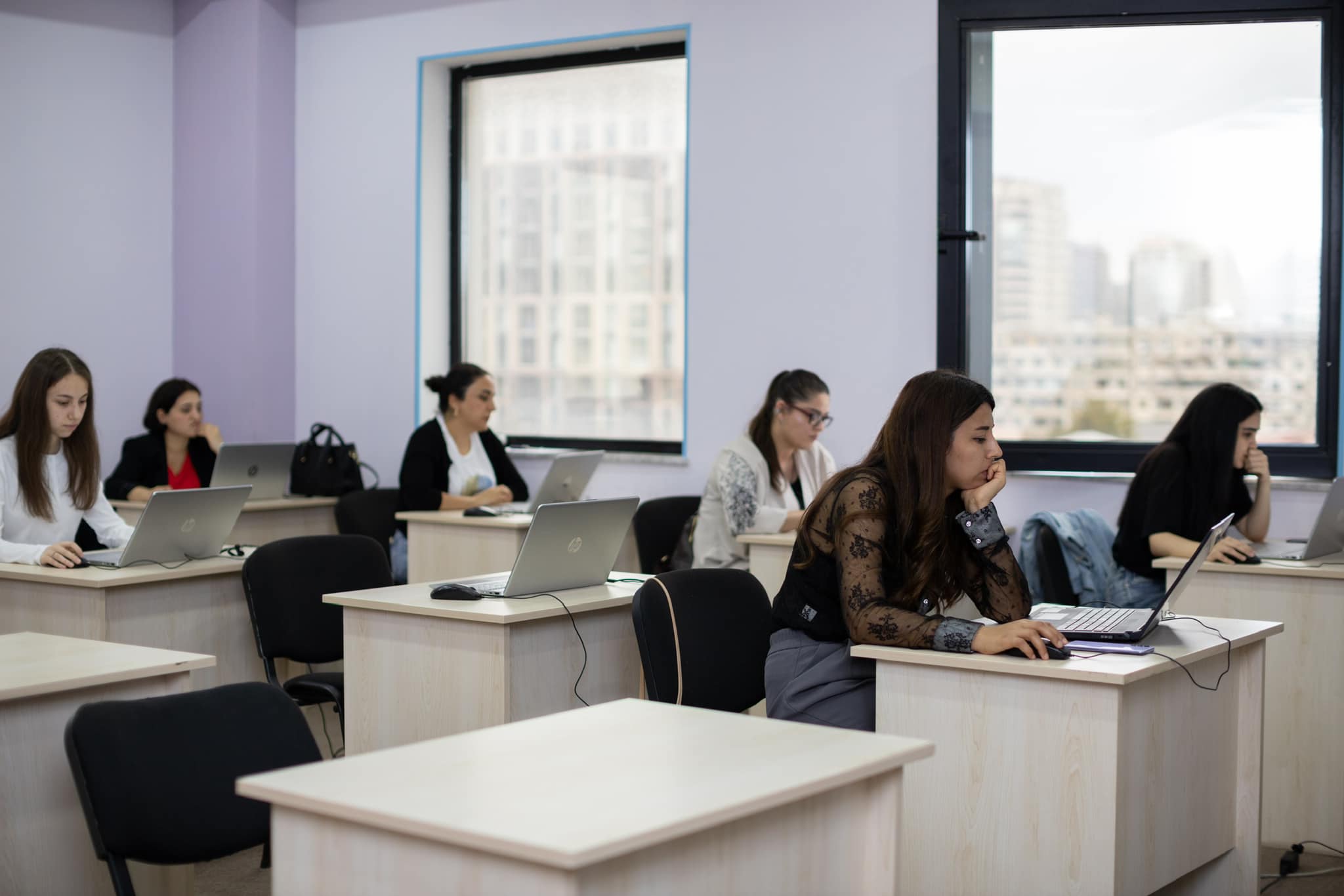 163 gənc müəllim beynəlxalq sertifikat alıb 