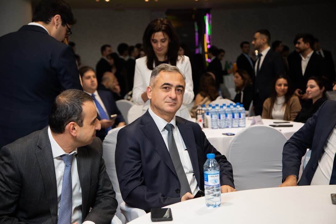 “2022-2028 Dövlət Proqramı məzunları ilə şəbəkələşmə görüşü” tədbiri keçirilib