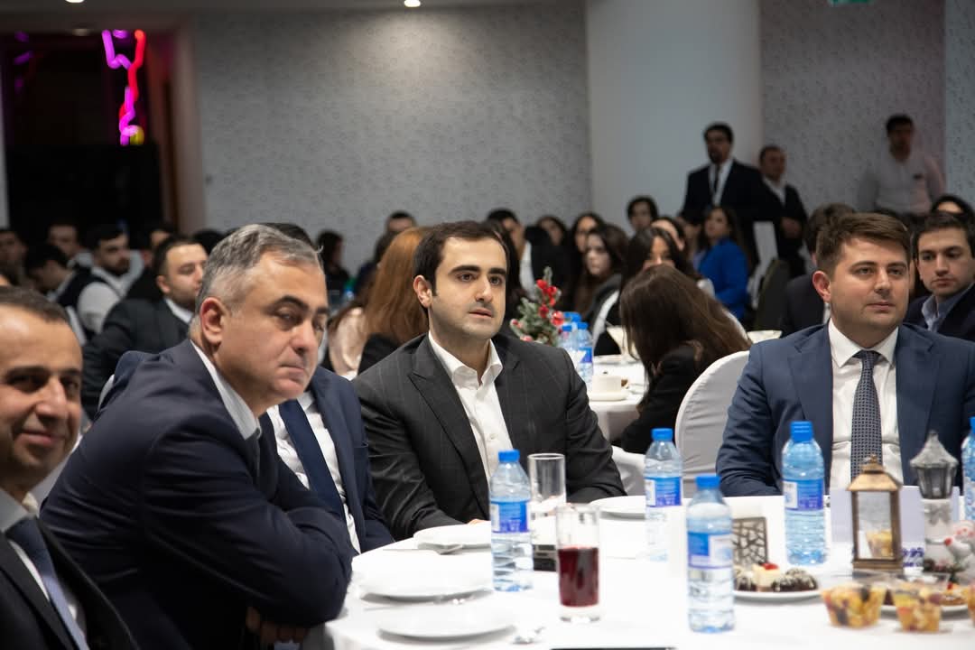 “2022-2028 Dövlət Proqramı məzunları ilə şəbəkələşmə görüşü” tədbiri keçirilib