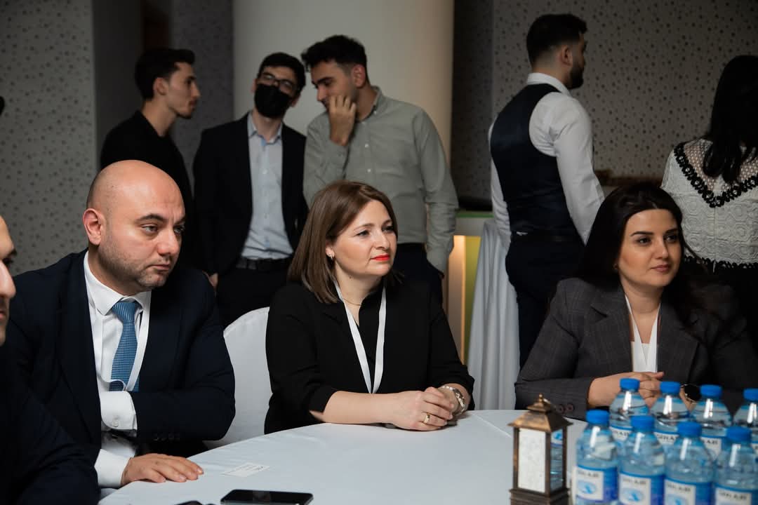 “2022-2028 Dövlət Proqramı məzunları ilə şəbəkələşmə görüşü” tədbiri keçirilib