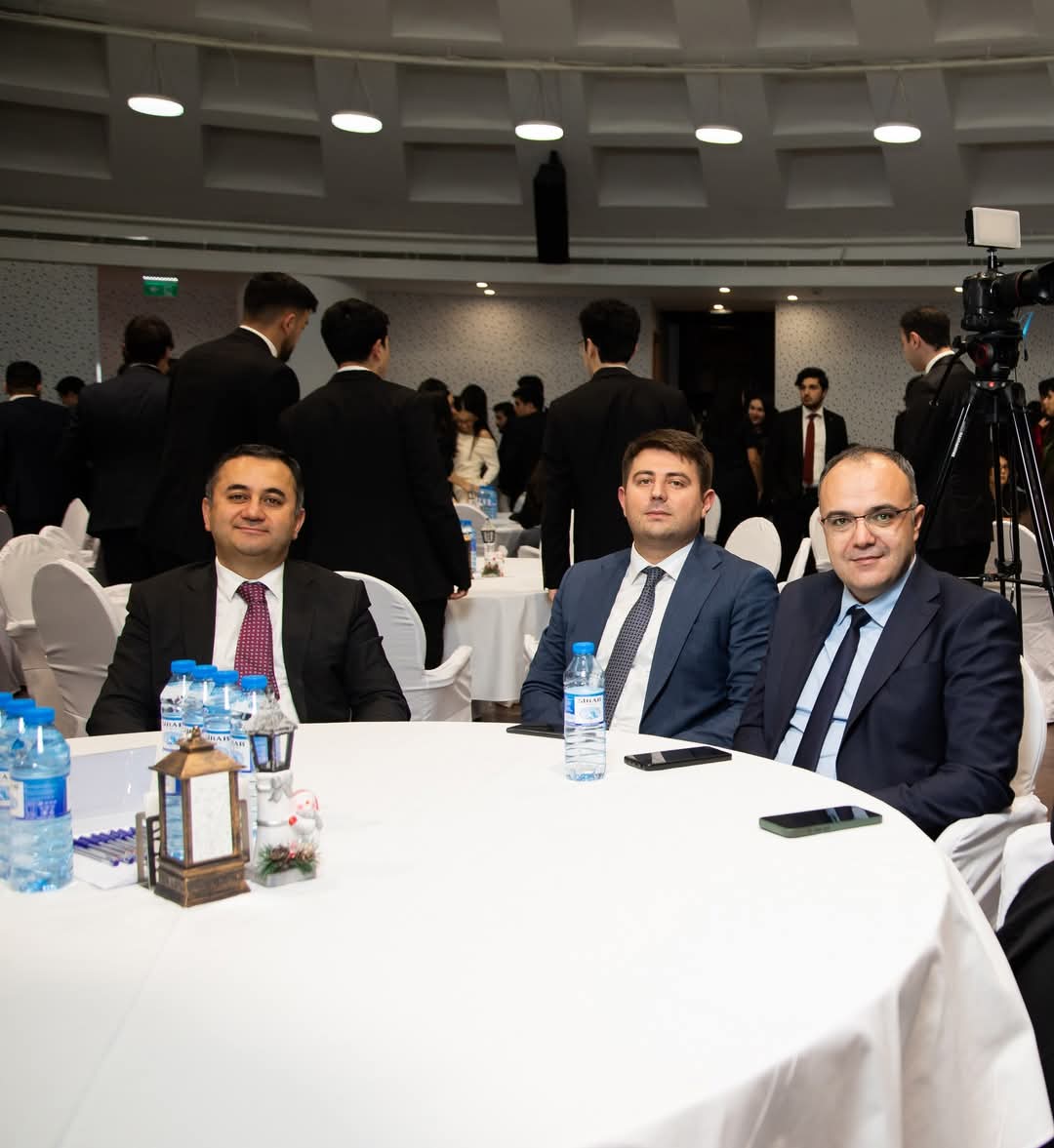 “2022-2028 Dövlət Proqramı məzunları ilə şəbəkələşmə görüşü” tədbiri keçirilib