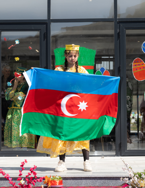 32 ildən sonra Cəbrayıl şəhəri Mehdi Mehdizadə adına məktəbdə Novruz sevinci yaşanıb