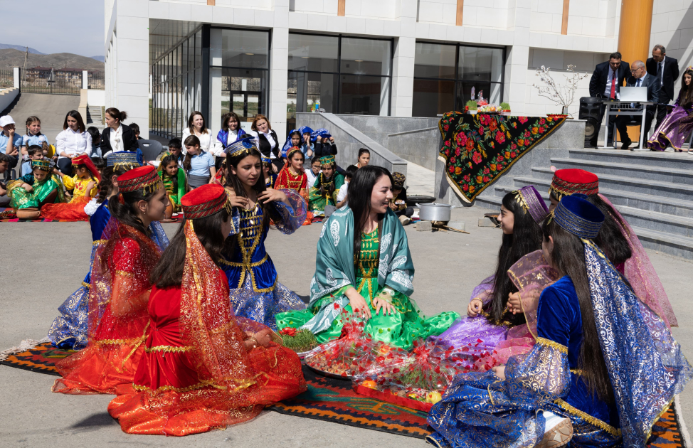 32 ildən sonra Cəbrayıl şəhəri Mehdi Mehdizadə adına məktəbdə Novruz sevinci yaşanıb