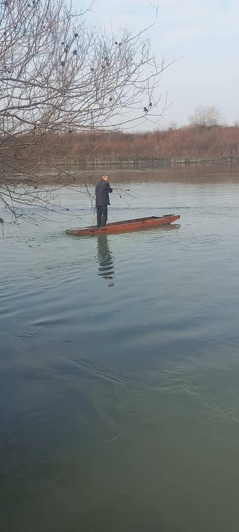 32 ildir ki, dərsə qayıqla gedib-gəlir – FOTOLAR