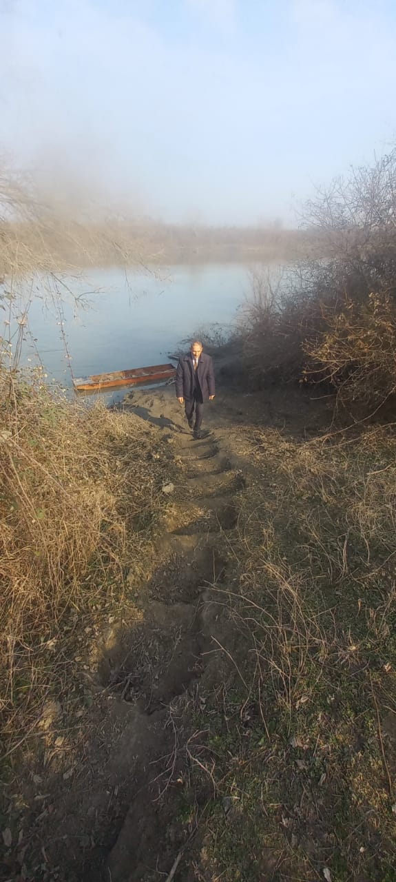 32 ildir ki, dərsə qayıqla gedib-gəlir – FOTOLAR