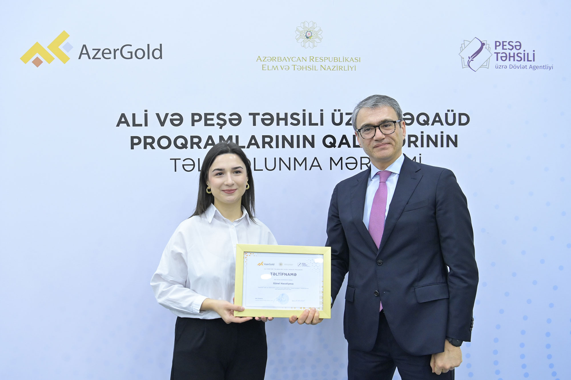 4-cü Təqaüd proqramı qaliblərinin mükafatlandırılması və “Mədən Topoqrafiyası” dərsliyinin təqdimatı keçirilib