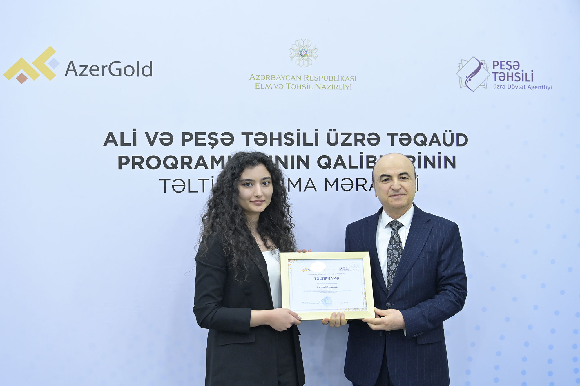 4-cü Təqaüd proqramı qaliblərinin mükafatlandırılması və “Mədən Topoqrafiyası” dərsliyinin təqdimatı keçirilib