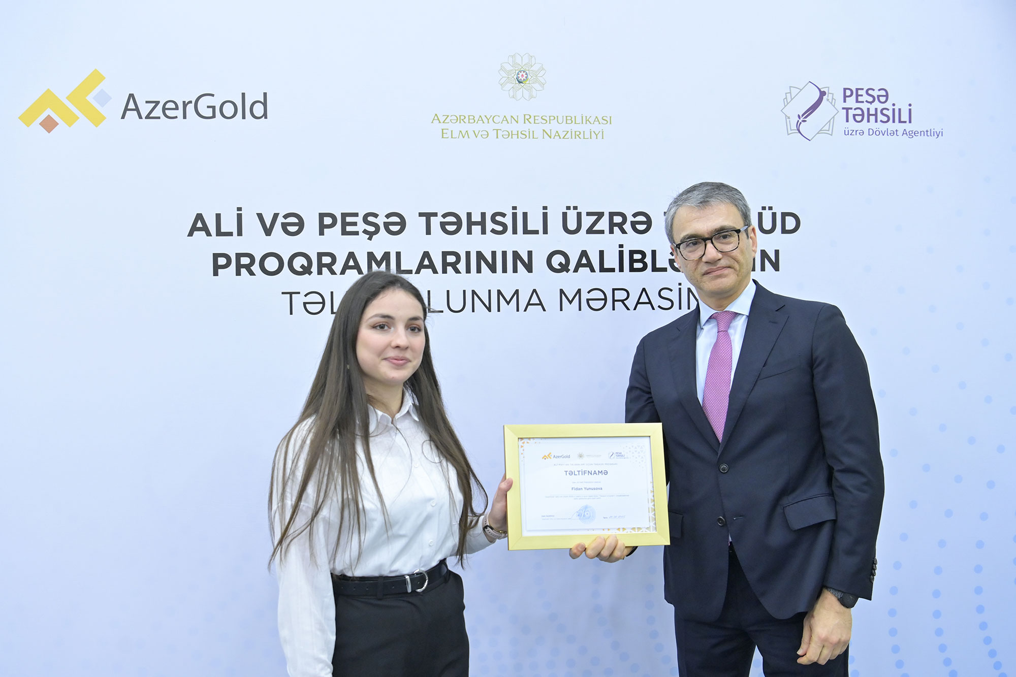 4-cü Təqaüd proqramı qaliblərinin mükafatlandırılması və “Mədən Topoqrafiyası” dərsliyinin təqdimatı keçirilib