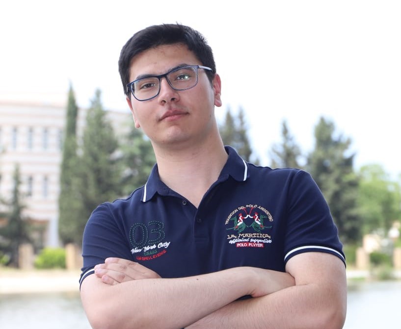 4 universitetə qəbul oldu, amma… 