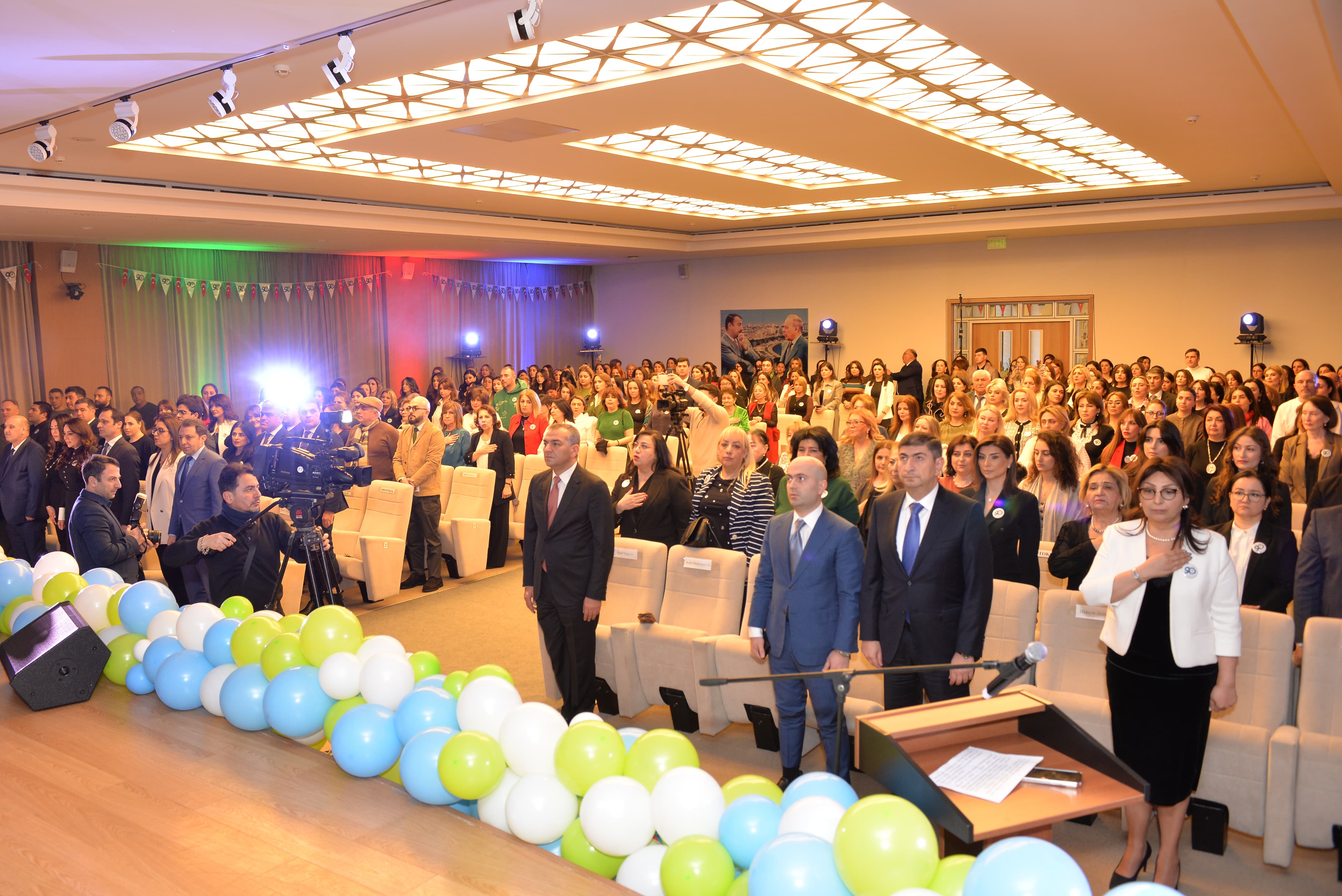 90 illik təhsil yolu keçmiş məktəb yubileyini qeyd edib - FOTOLAR 