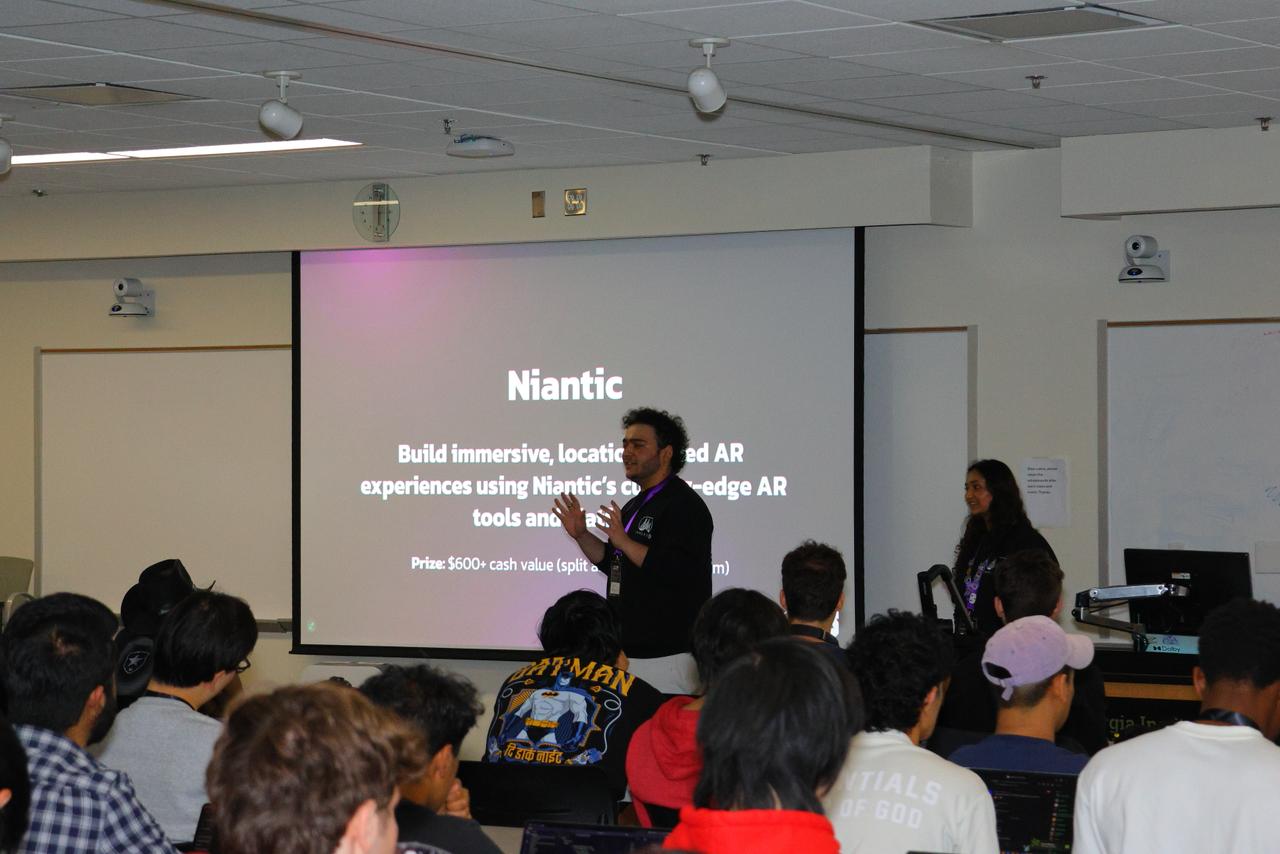 ABŞ-nin ən böyük hakatonlarından birinin rəhbəri azərbaycanlı tələbə olub – FOTO