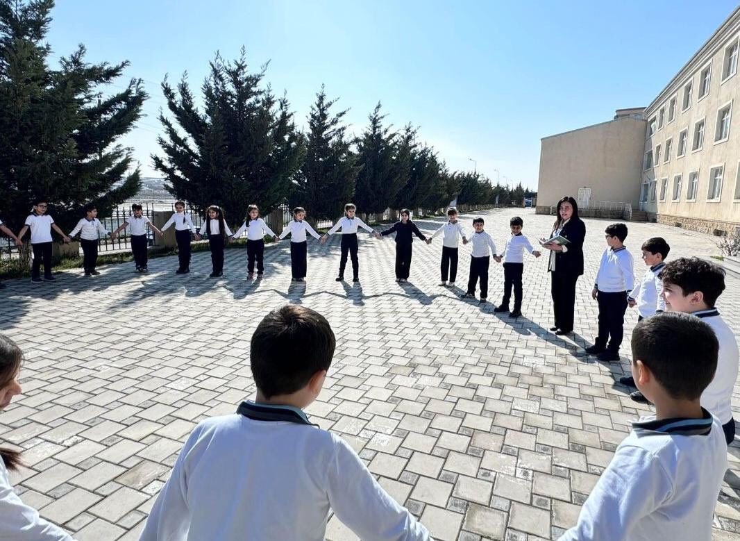 Abşeronun iki məktəbində mülki müdafiə məşqləri keçirilib 