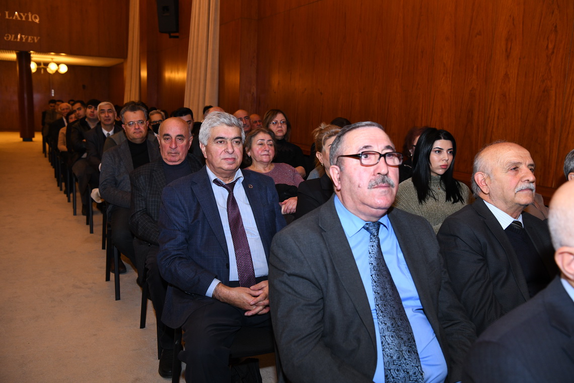 ADNSU-da 20 Yanvar şəhidlərinin xatirəsi yad edilib