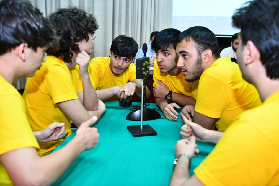 ADNSU-da “Brain Ring” intellektual yarışı keçirilib
