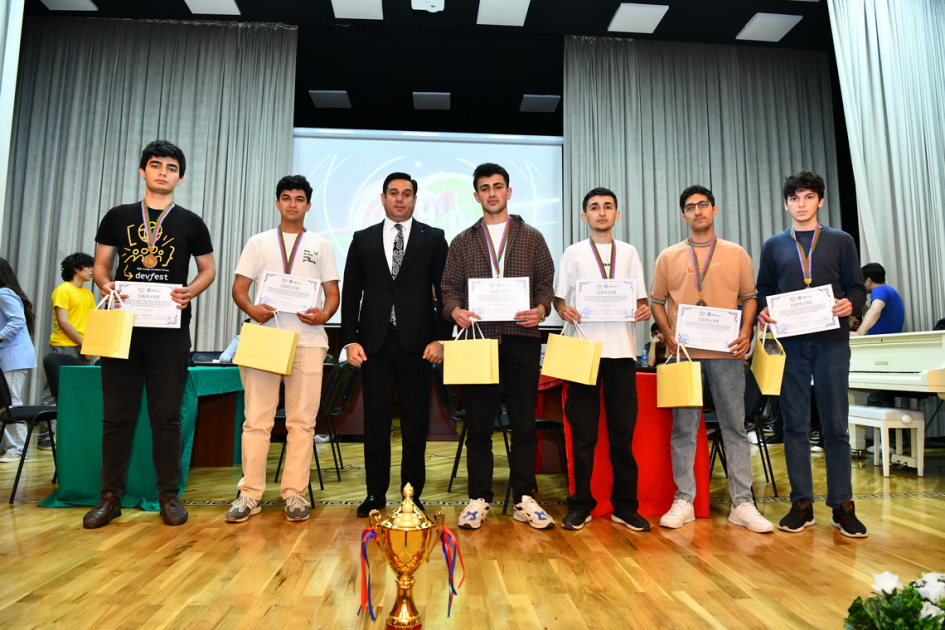 ADNSU-da “Brain Ring” intellektual yarışı keçirilib