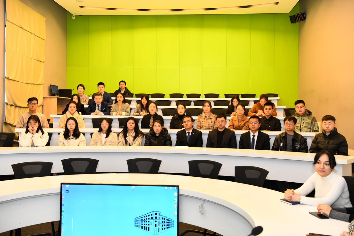 ADNSU-da Çinli tələbələrlə görüş keçirilib 