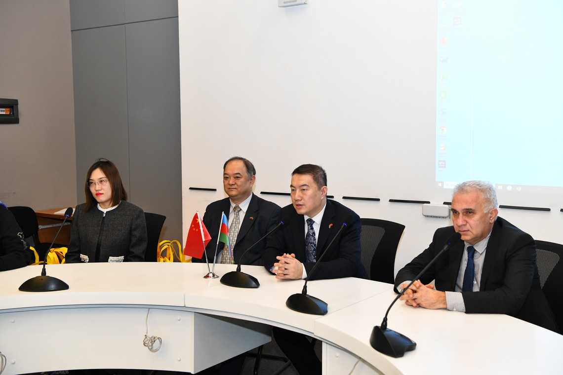 ADNSU-da Çinli tələbələrlə görüş keçirilib