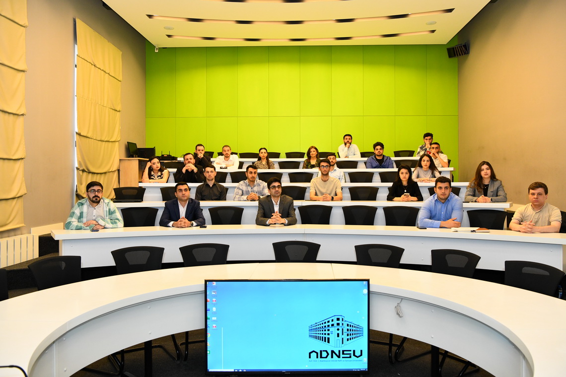 ADNSU-da doktorantların elmi seminarı keçirilib