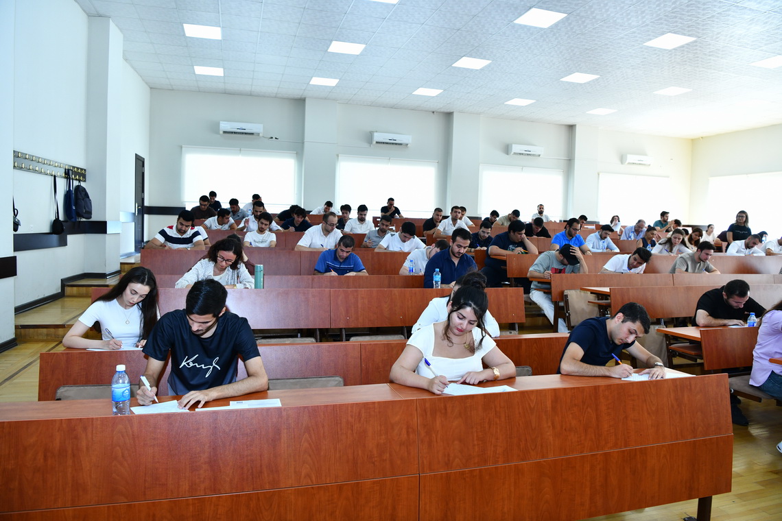 ADNSU-da doktoranturaya qəbul imtahanı keçirilib 