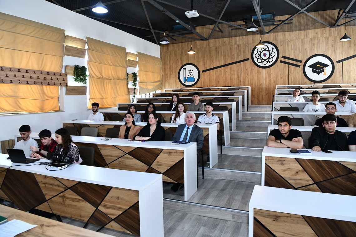 ADNSU-da karyera quruculuğu mövzusunda seminar keçirilib