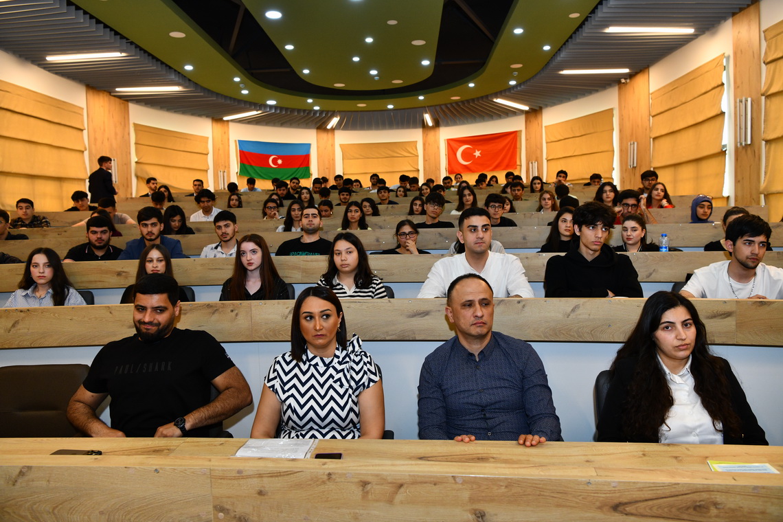 ADNSU-da tələbələrin sağlamlığına həsr olunmuş maarifləndirici sessiya keçirilib