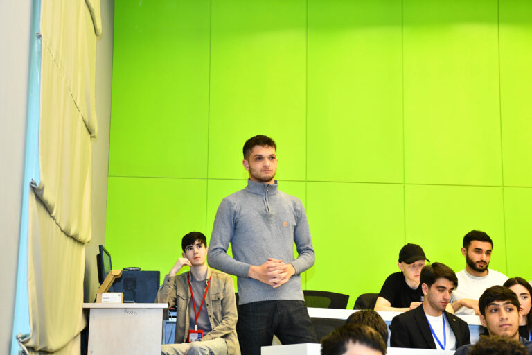 ADNSU-da “TələbəPlus” kartı ilə bağlı infosessiya keçirilib