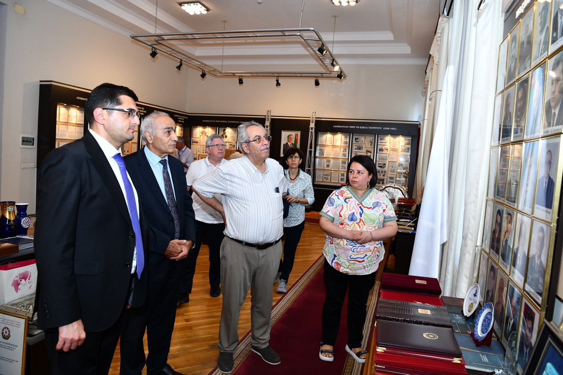 ADNSU-da Türkiyə və ABŞ universitetlərinin professorları ilə görüş keçirilib