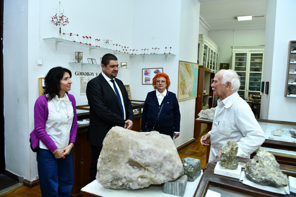 ADNSU ilə Cənub-Qərb Universiteti arasında əməkdaşlıq memorandumu imzalanıb