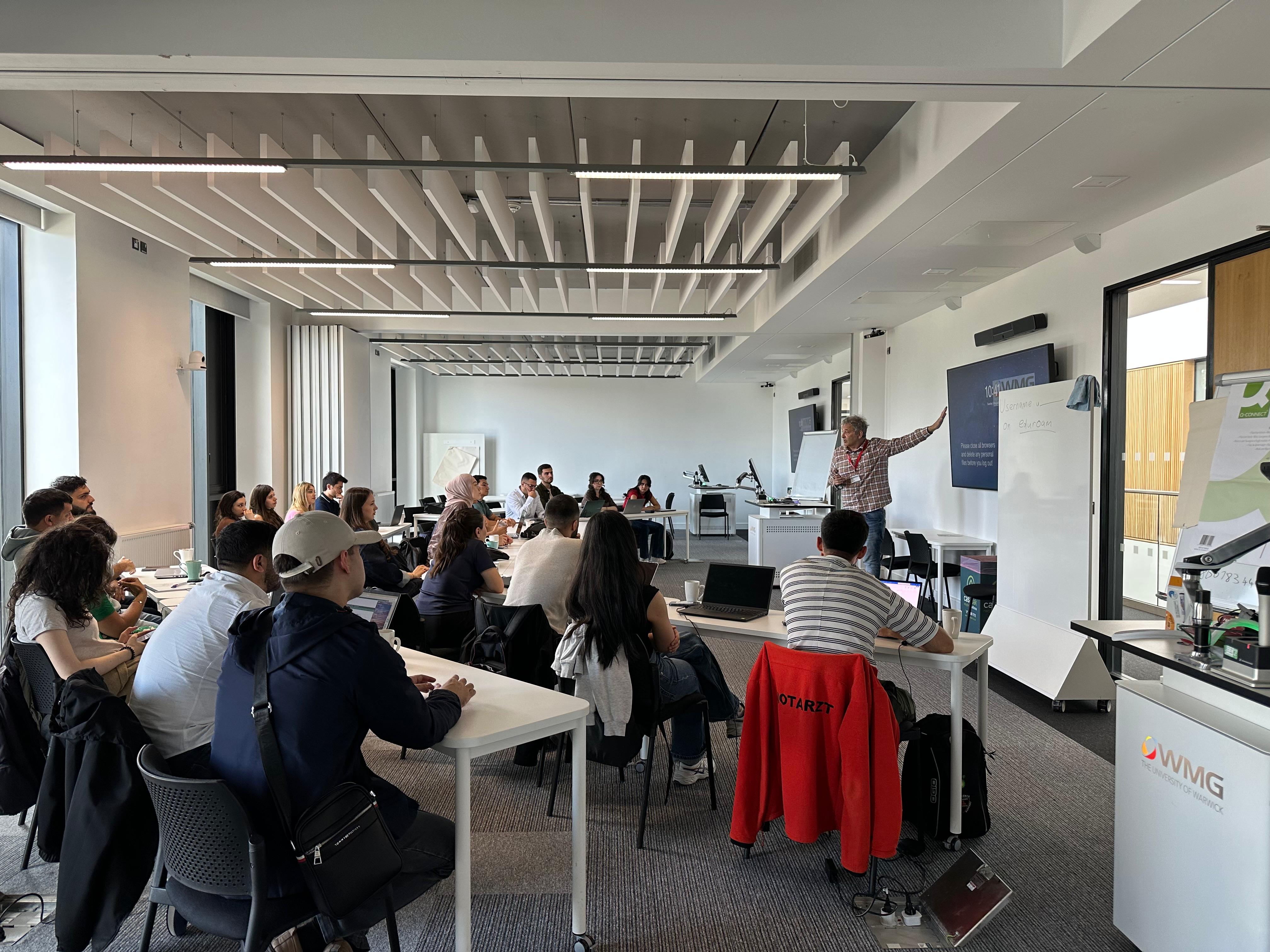 ADNSU ilə Vorvik Universiteti arasındakı ikili diplom proqramı çərçivəsində “Yay məktəbi” təşkil olunub