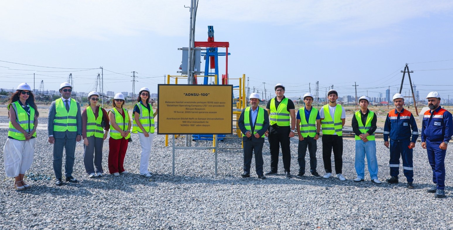 ADNSU-nun əlaçı tələbələri Balaxanıda “ADNSU-100” lövhəsinin açılışını ediblər 