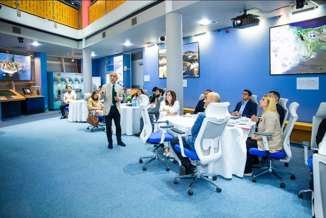 ADNSU-nun nümayəndə heyəti bp-nin terminalında olub