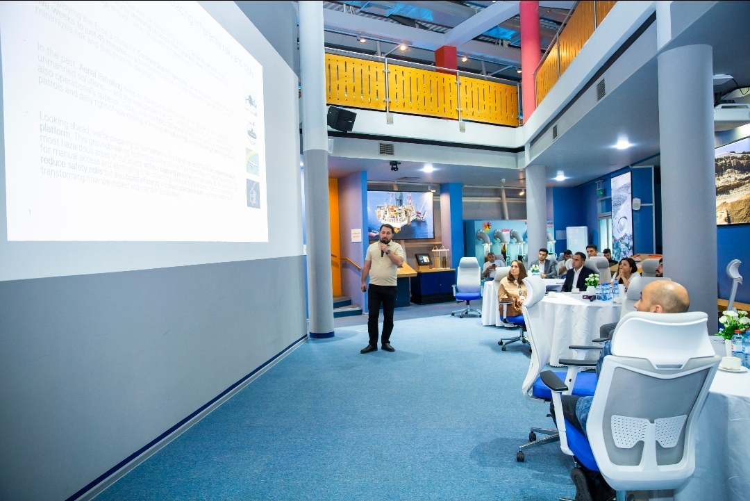 ADNSU-nun nümayəndə heyəti bp-nin terminalında olub