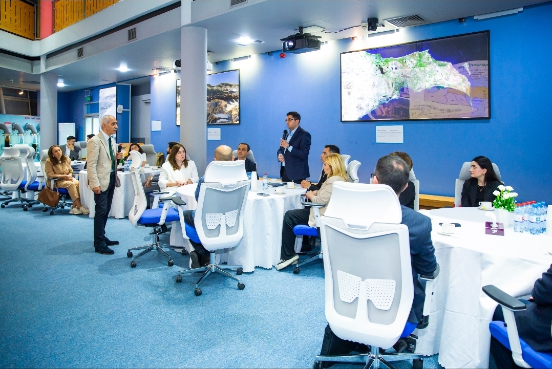 ADNSU-nun nümayəndə heyəti bp-nin terminalında olub