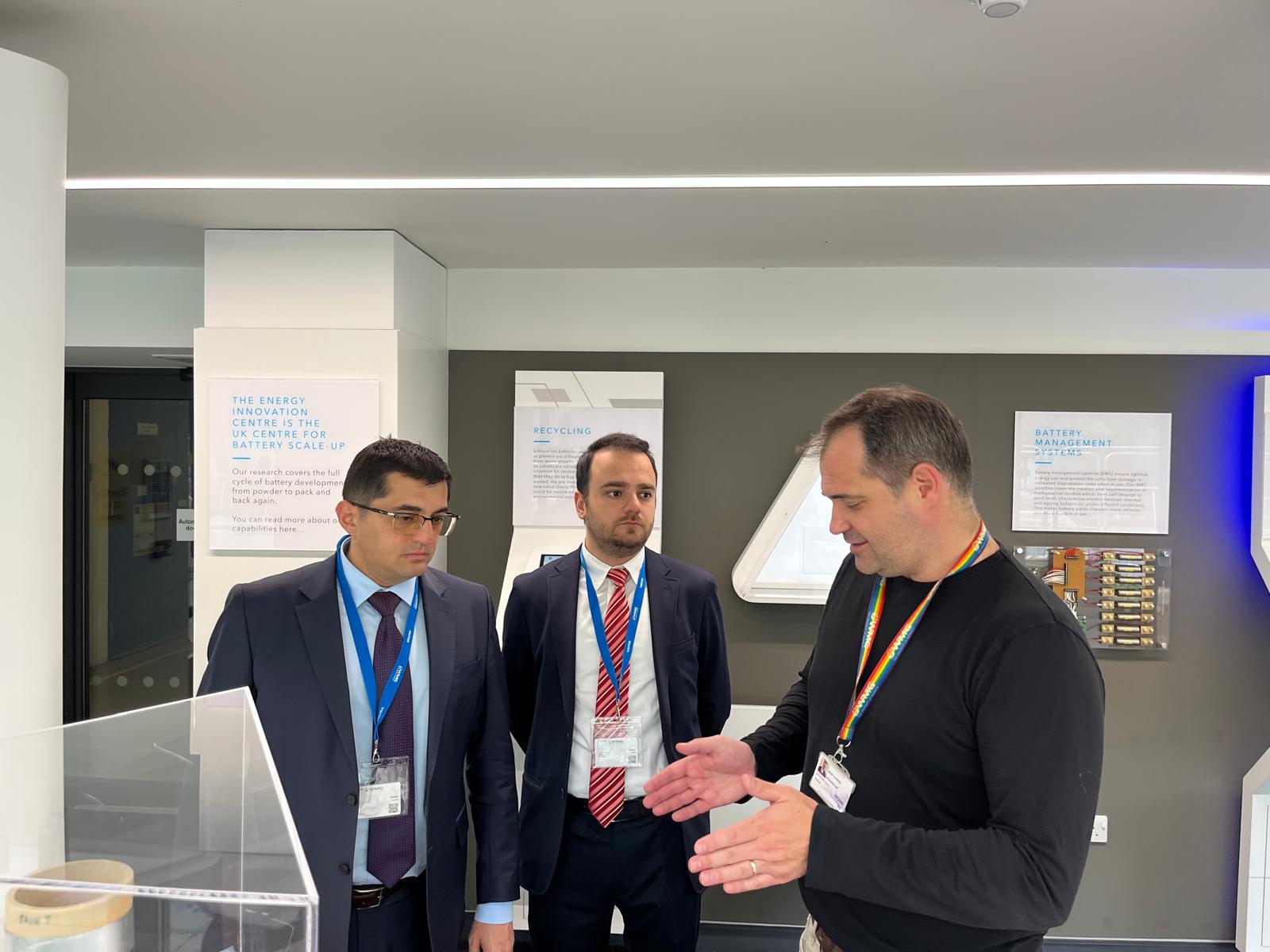 ADNSU rəhbərliyi Vorvik Universitetində tədqiqat mərkəzləri ilə tanış olub