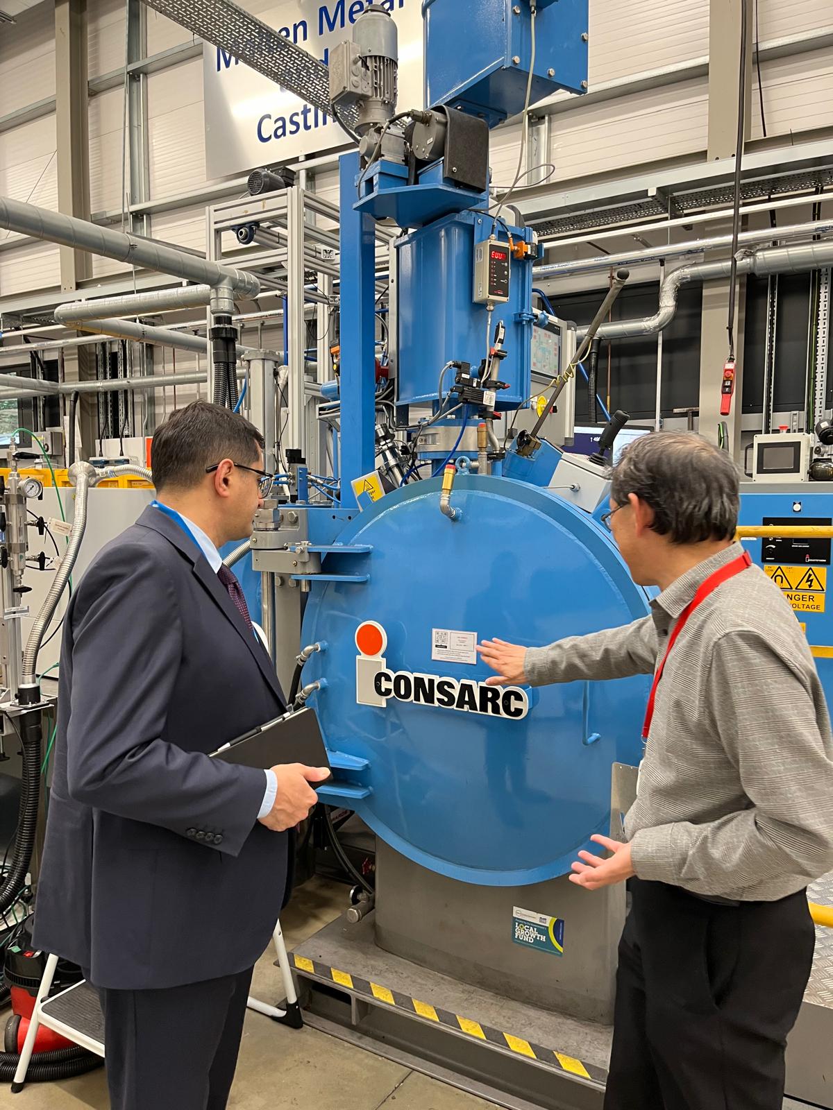 ADNSU rəhbərliyi Vorvik Universitetində tədqiqat mərkəzləri ilə tanış olub