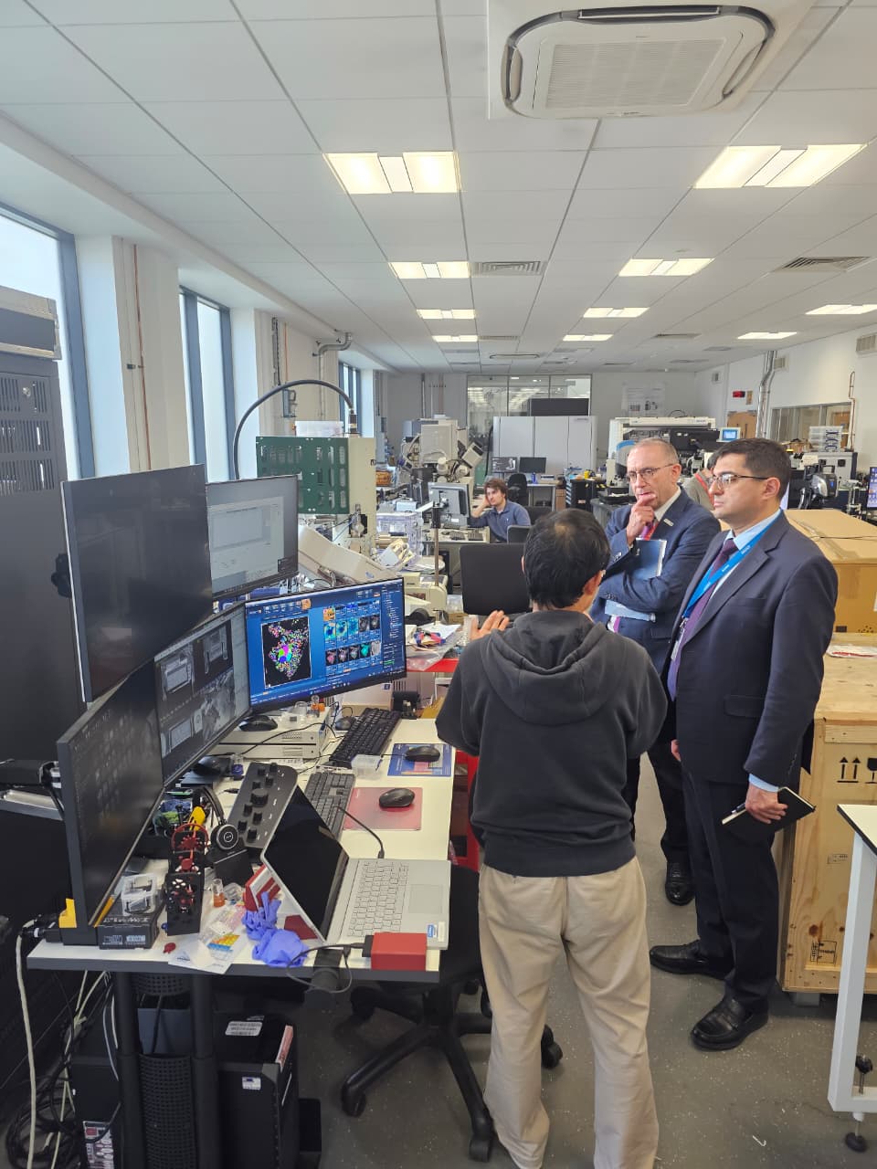 ADNSU rəhbərliyi Vorvik Universitetində tədqiqat mərkəzləri ilə tanış olub