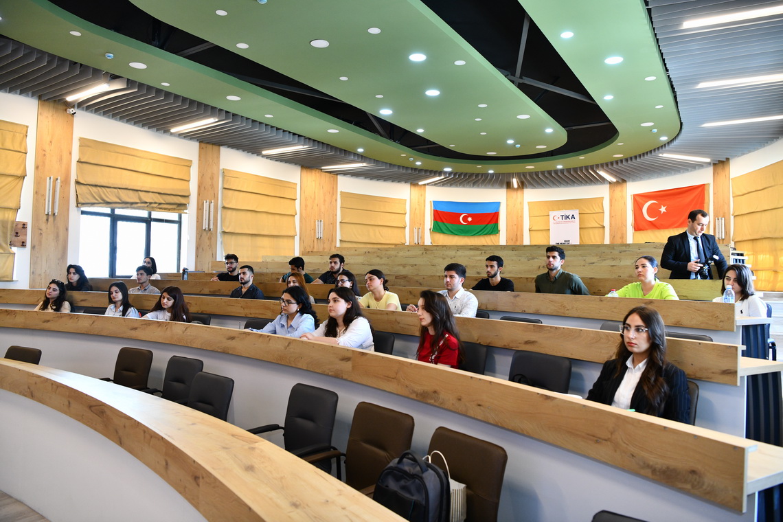 ADNSU tələbələri beynəlxalq layihədə iştirak ediblər