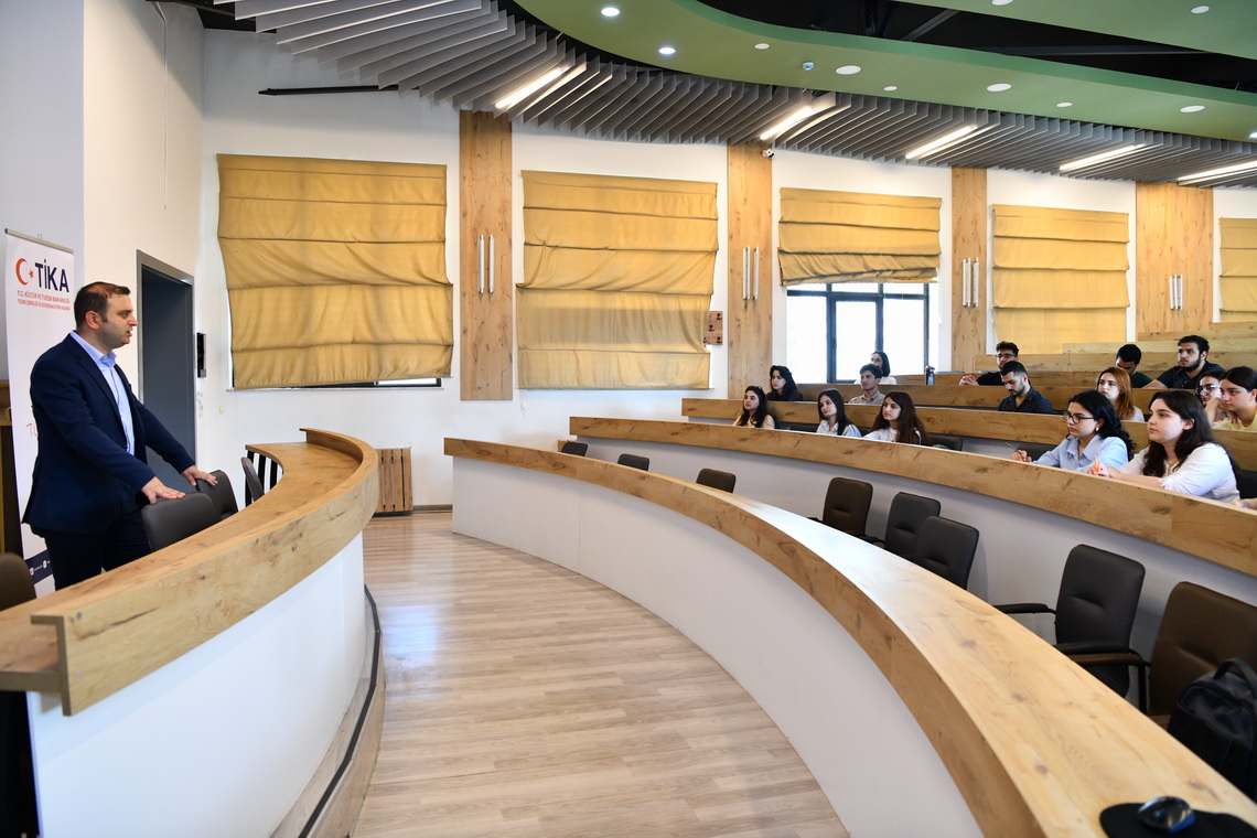 ADNSU tələbələri beynəlxalq layihədə iştirak ediblər