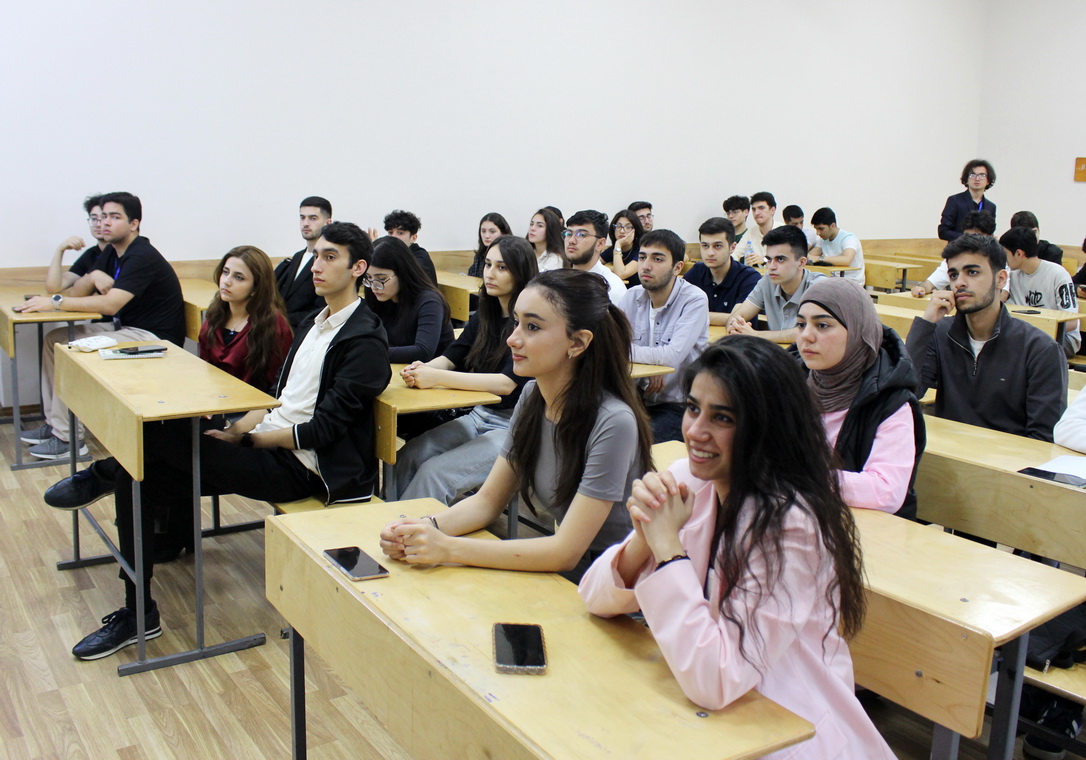 ADNSU tələbələri rəqəmsal təhlükəsizlik üzrə biliklərini zənginləşdirirlər 