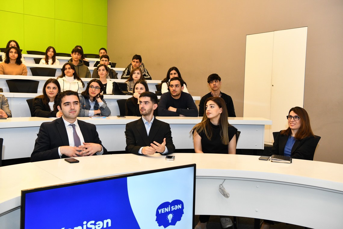 ADNSU tələbələri üçün “Effektiv kommunikasiya” mövzusunda təlim keçirilib