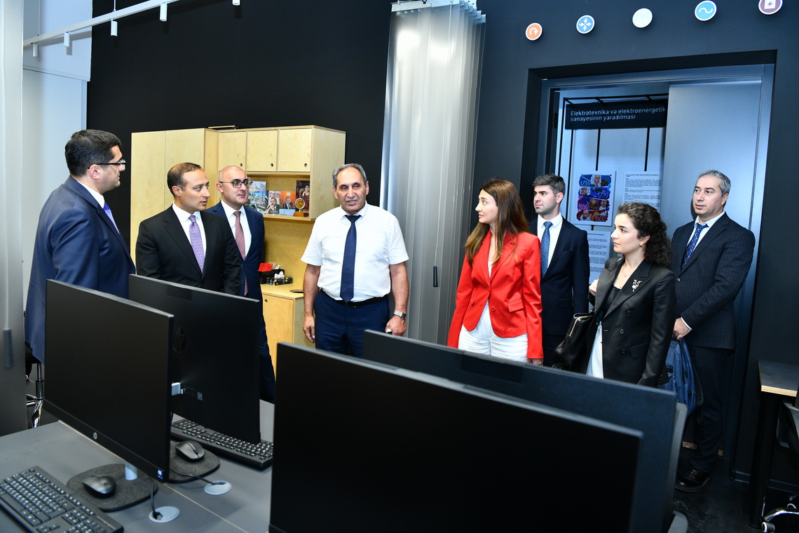 ADNSU və 4SİM əməkdaşlıq imkanlarını müzakirə edib