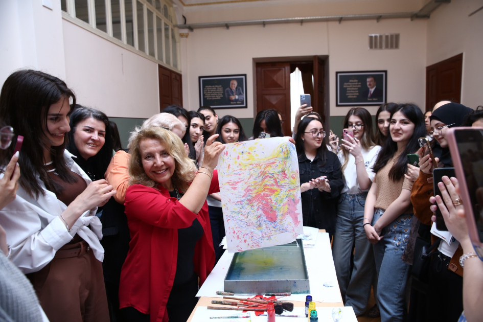 ADPU-da elmi-mədəni seminar baş tutub 