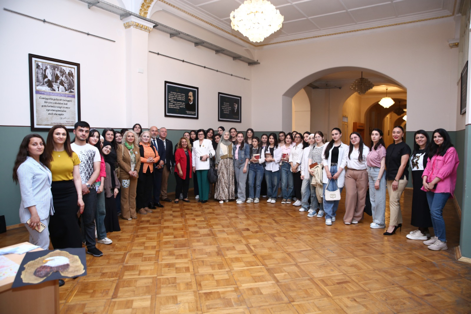 ADPU-da elmi-mədəni seminar baş tutub