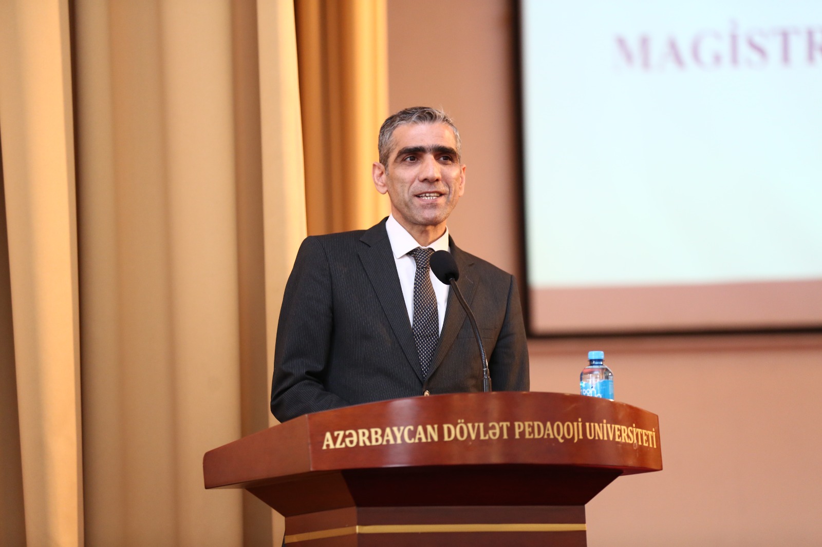 ADPU-da elmi müzakirələr başladı – Rekord sayda iştirakçı qeydə alınıb