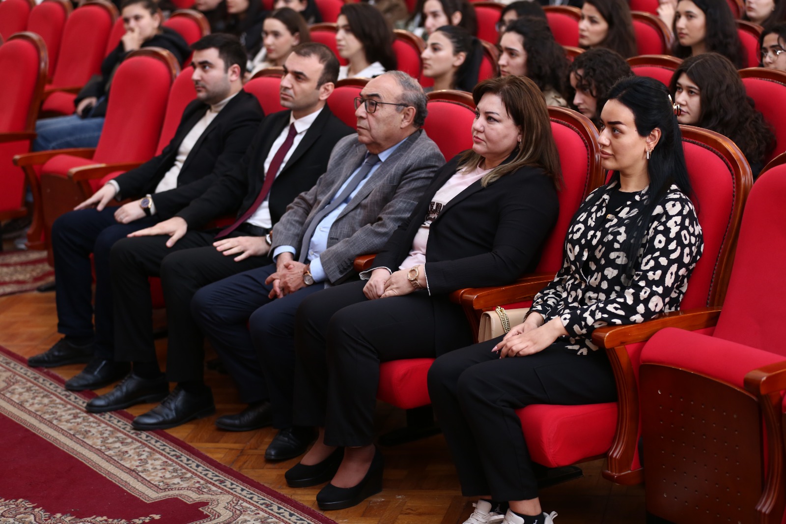 ADPU-da III “Maarifçi” tələbə-məzun təcrübə proqramı ilə bağlı infosessiya keçirilib