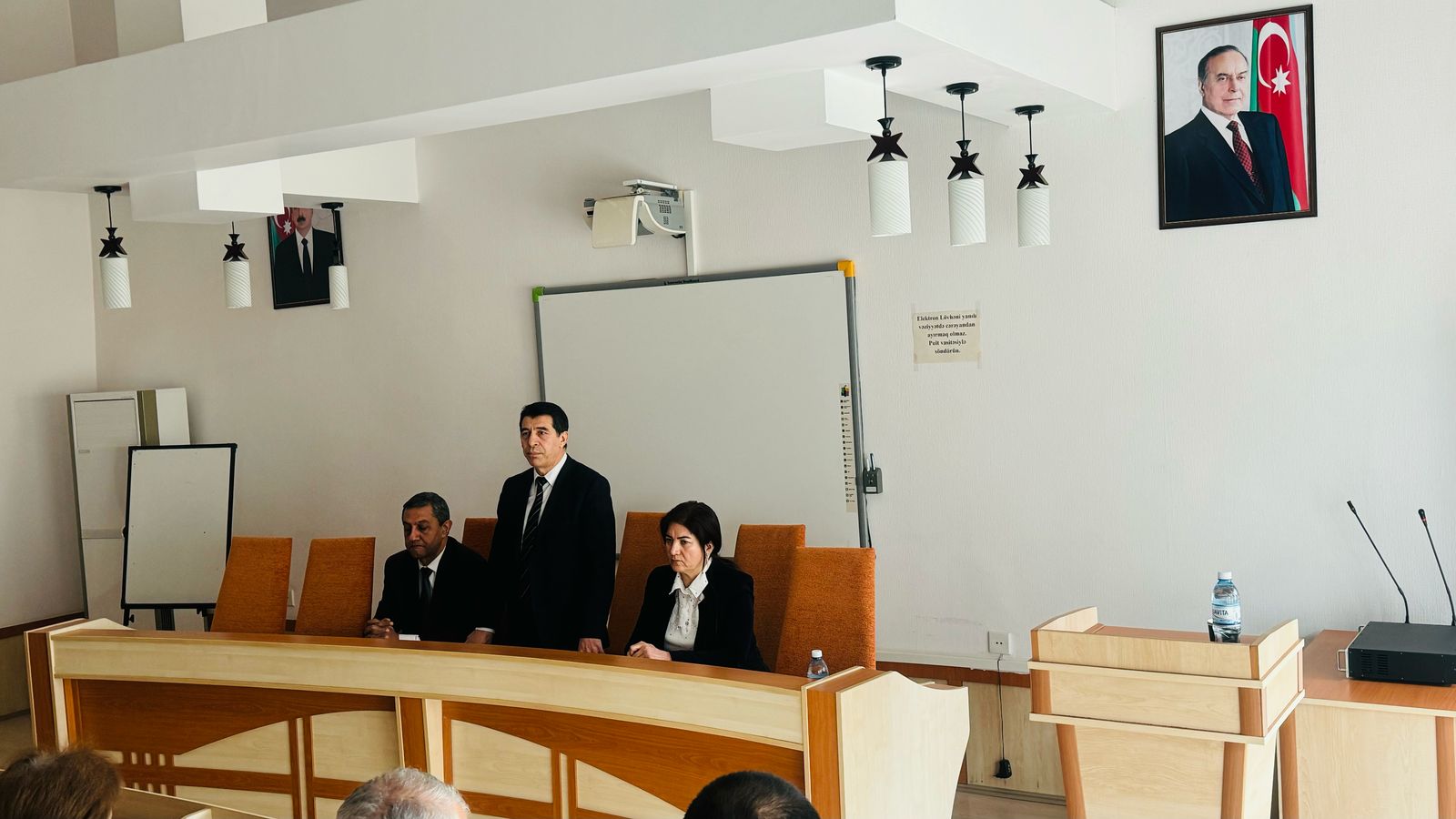 ADPU-da “Konstitusiya və Suverenlik İli”nə həsr olunmuş elmi seminar keçirilib