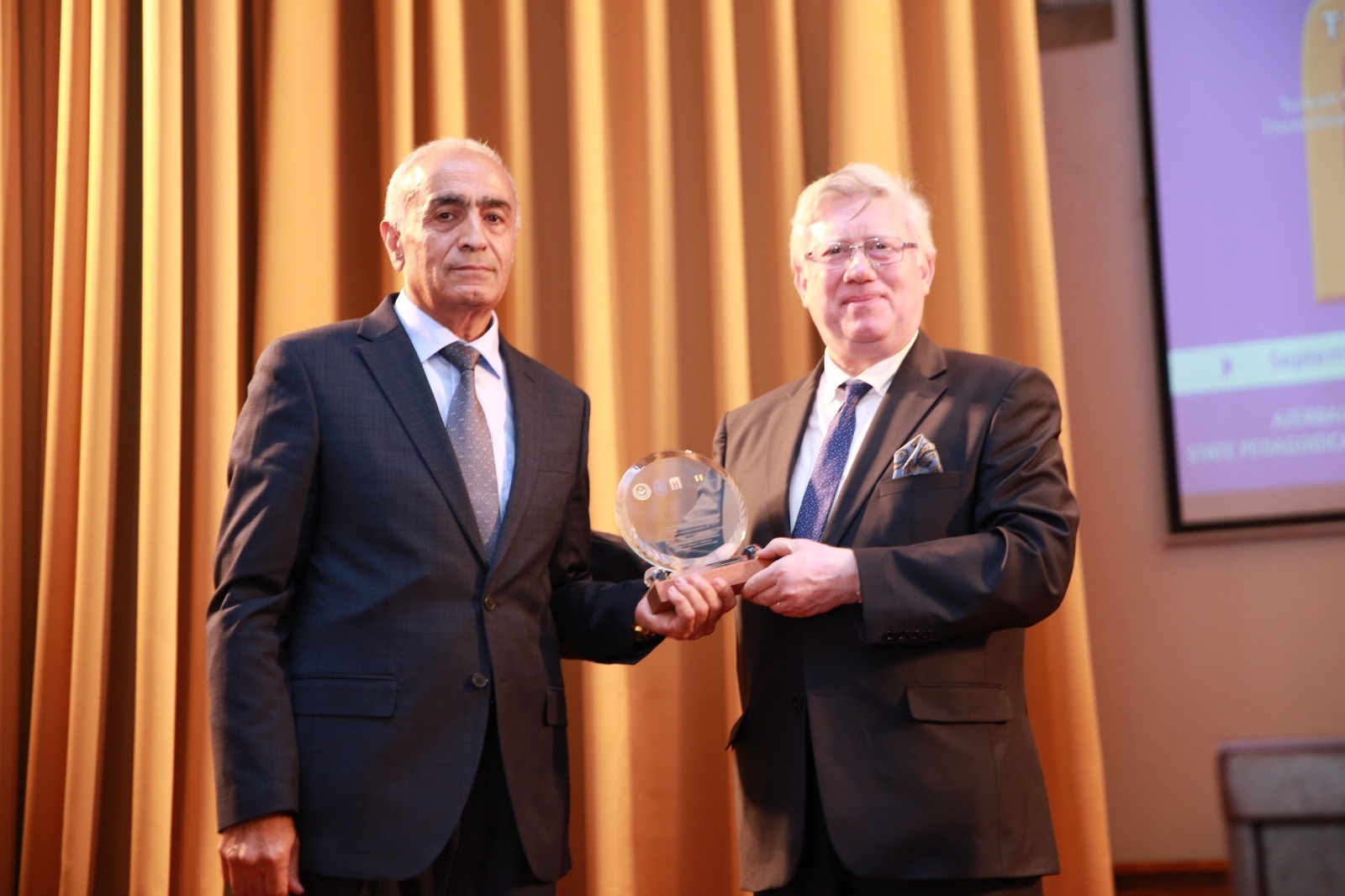 ADPU-da “Mexanikada yeni trendlər” adlı beynəlxalq elmi konfrans başlayıb