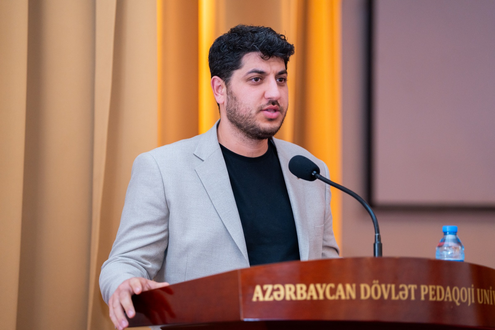 ADPU-da “Müasir təhsildə innovasiya” mövzusunda panel müzakirə keçirilib