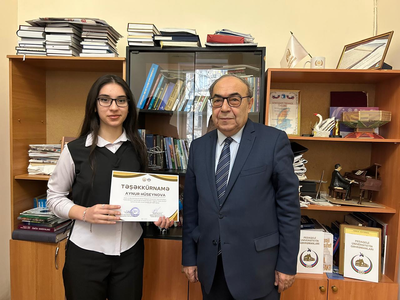 ADPU-da "Şagirdə Tələbə Dəstəyi” göstərənlər təltif olunub